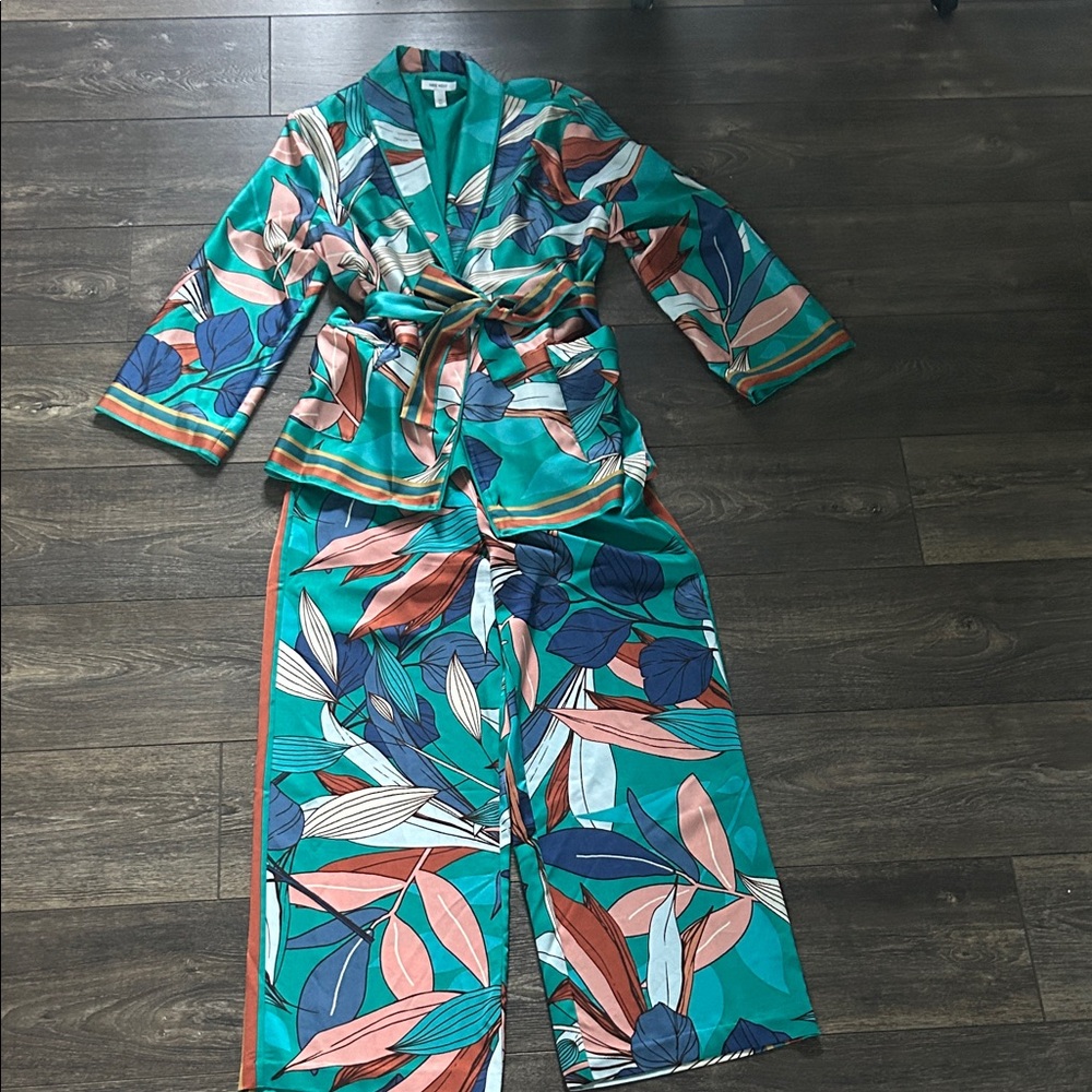 Nine West Multicolor Floral Dressy Set